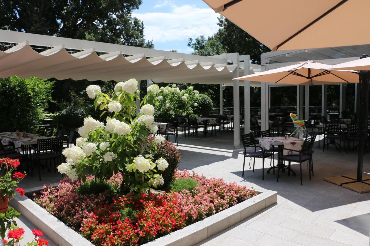 Hotel Slavey Golden Sands Exterior foto